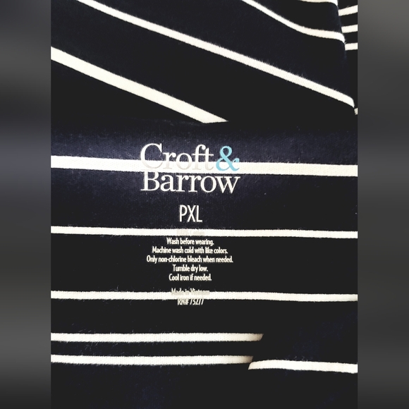 Croft & Barrow V-Neck Top SIZE XL PETITE - Picture 5 of 6